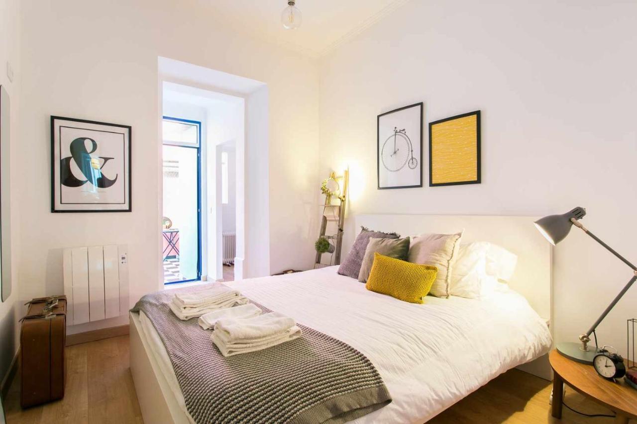 Charming Lisbon Home With Terrace St Amaro Εξωτερικό φωτογραφία
